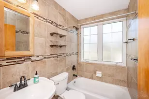 8670 Antrim Ct, Sycamore Township, OH 45236 - Photo 16