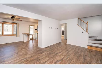 8670 Antrim Court, Sycamore Township, OH 45236 - Photo 6