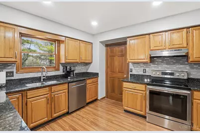 7468 Kingston View Court, Anderson Township, OH 45255 - Photo 10