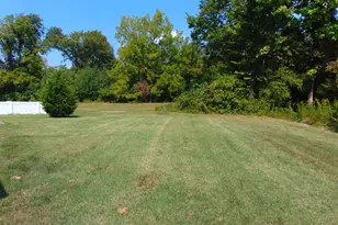 1202 Ashmore Ct, Cincinnati, OH 45231 - Photo 10