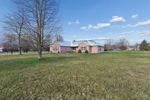 2226 Sharon View Ct, Turtle Creek Township, OH 45036 - Photo 6