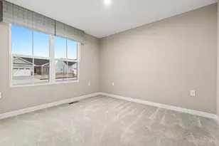 5825 Walden Spgs Dr, Fairfield Township, OH 45011 - Photo 12