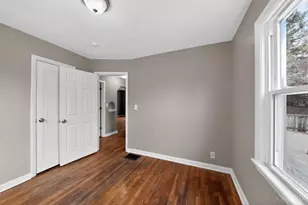 1877 Ashbrook Dr, Cincinnati, OH 45238 - Photo 12