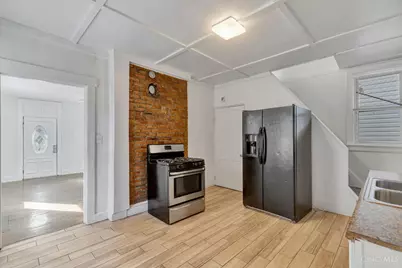 1976 Queen City Avenue, Cincinnati, OH 45214 - Photo 8