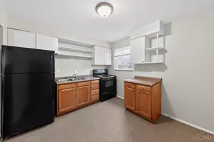 2195 Woodmere Ct, Green Township, OH 45238 - Photo 12