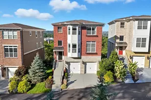 5349 Grand Vista Ct, Cincinnati, OH 45227 - Photo 2