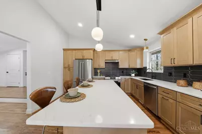 984 Woodcreek Drive, Miami Township, OH 45150 - Photo 18