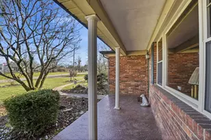 9411 Gina Dr, West Chester, OH 45069 - Photo 6