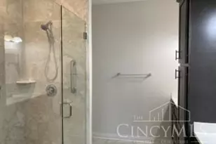 516 Salzberg Ln, Springdale, OH 45246 - Photo 12
