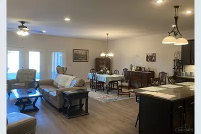 516 Salzberg Lane, Springdale, OH 45246 - Photo 4