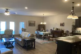 516 Salzberg Ln, Springdale, OH 45246 - Photo 4