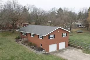 9385 Gina Dr, West Chester, OH 45069 - Photo 2