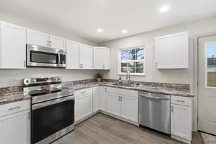 437 Crossbow Dr, Hamilton Township, OH 45039 - Photo 12