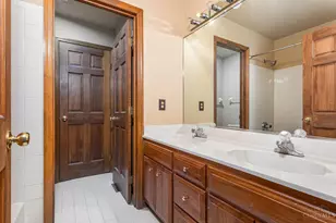 8164 Foxdale Ct, West Chester, OH 45069 - Photo 36