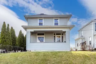129 Pike St, Reading, OH 45215 - Photo 1