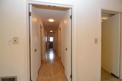 6800 Elbrook Avenue, Amberley, OH 45237 - Photo 38