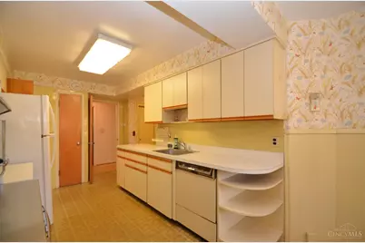 6800 Elbrook Avenue, Amberley, OH 45237 - Photo 34