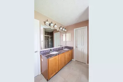 10270 Fawncrest Court, Symmes Township, OH 45140 - Photo 12