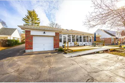 8101 Sagamore Drive, Amberley, OH 45236 - Photo 6