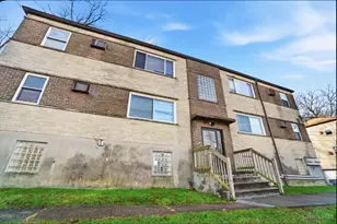 2824 Westknolls Ln, Cincinnati, OH 45211 - Photo 2