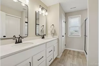 2063 Harvest Meadows Avenue, Batavia, OH 45103 - Photo 18