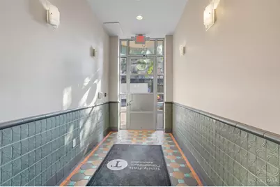 1331 Vine Street #4, Cincinnati, OH 45202 - Photo 8