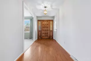 3860 Appletree Ct, Colerain Township, OH 45247 - Photo 10