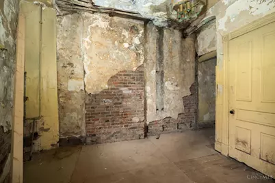 1808 Vine Street, Cincinnati, OH 45202 - Photo 16