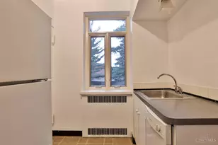 2376 Madison Rd, Cincinnati, OH 45208 - Photo 10