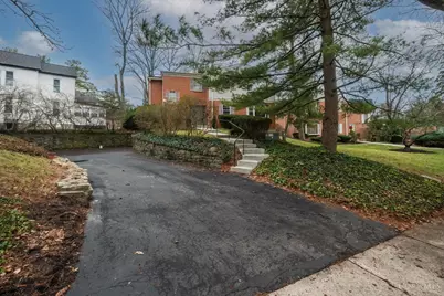 1812 Belle Meade Court #3, Cincinnati, OH 45230 - Photo 4