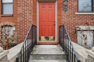 423 Elizabeth St, Cincinnati, OH 45203 - Photo 2