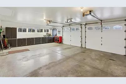 4270 Boomer Road, Green Township, OH 45247 - Photo 44