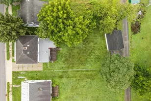 212 Johnson St, Hillsboro, OH 45133 - Photo 10