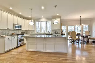 1118 Oakridge Ct, Miami Township, OH 45140 - Photo 8