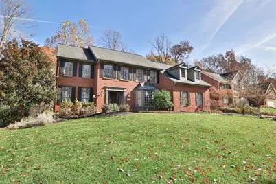 1118 Oakridge Court, Miami Township, OH 45140 - Photo 2