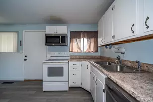 4304 Harbison St, Miami Township, OH 45439 - Photo 16