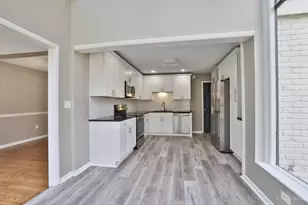 7800 Hosbrook Rd, Madeira, OH 45243 - Photo 14