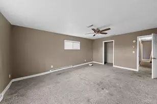 1958 Bluehill Dr, Springfield Township, OH 45240 - Photo 4