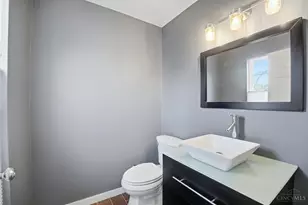 4863 Kleeman Green Dr, Green Township, OH 45211 - Photo 16