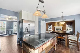 4863 Kleeman Green Dr, Green Township, OH 45211 - Photo 12