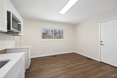 357 Halifax Drive, Vandalia, OH 45377 - Photo 8