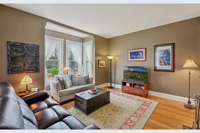 785 Greenville Avenue, Glendale, OH 45246 - Photo 6