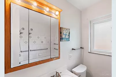 77 E Handel Lane, Green Township, OH 45218 - Photo 8