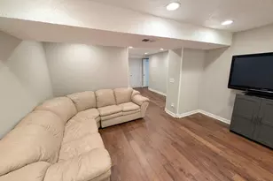 859 Gilcrest Ln, Delhi Township, OH 45238 - Photo 12