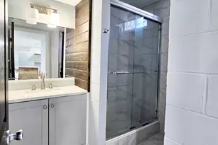 5940 Kenneth Ave, Cincinnati, OH 45224 - Photo 8