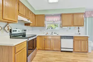 3646 Rackacres Dr, Green Township, OH 45211 - Photo 14