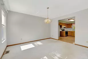 3646 Rackacres Dr, Green Township, OH 45211 - Photo 12