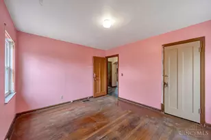 1127 W North Bend Rd, Cincinnati, OH 45224 - Photo 22