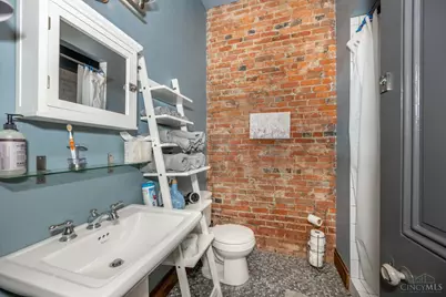 104 W Clifton Avenue, Cincinnati, OH 45202 - Photo 18