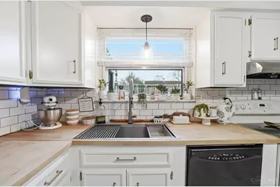 625 Conina Drive, Delhi Township, OH 45233 - Photo 14